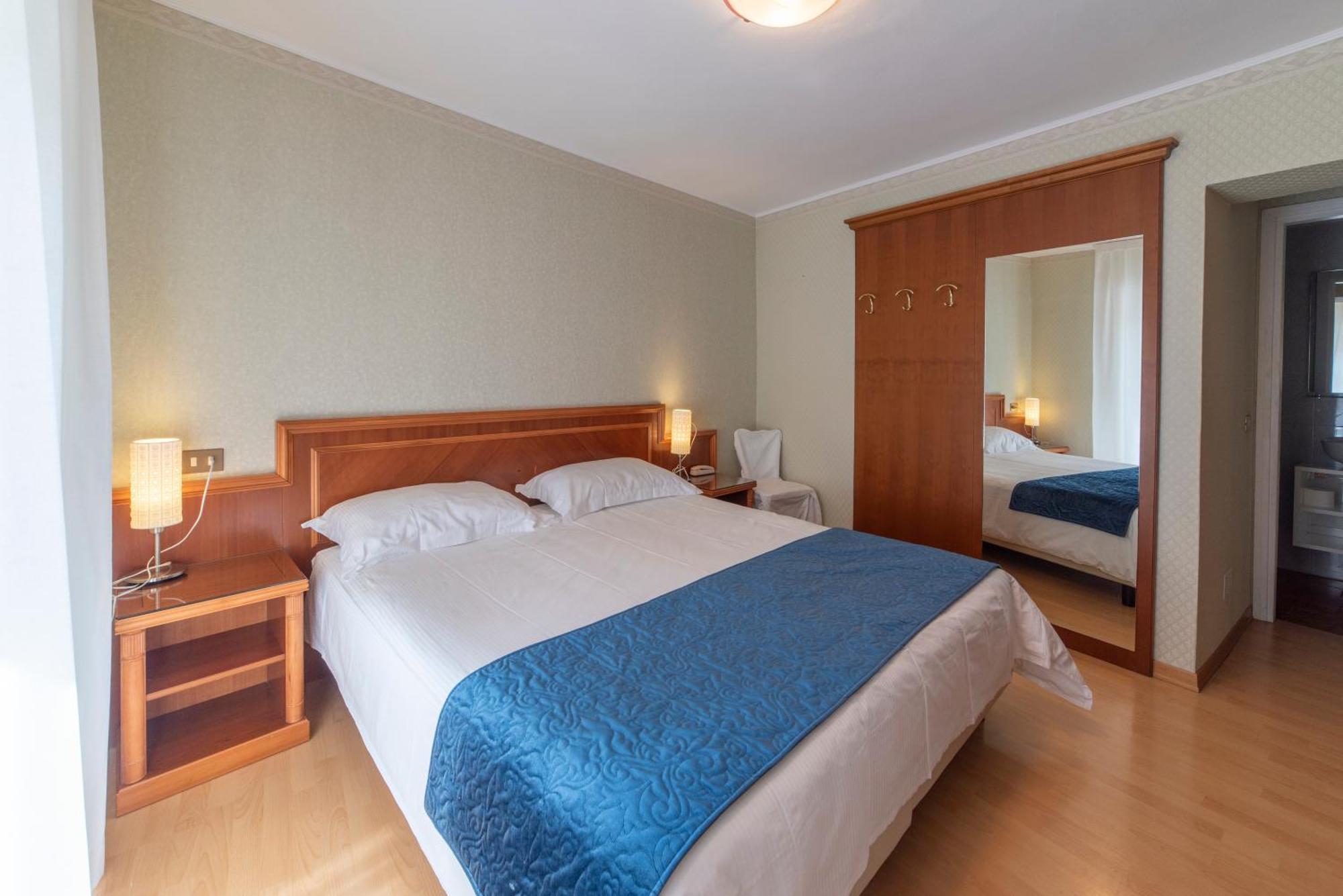 Hotel Due Palme Mergozzo Eksteriør billede