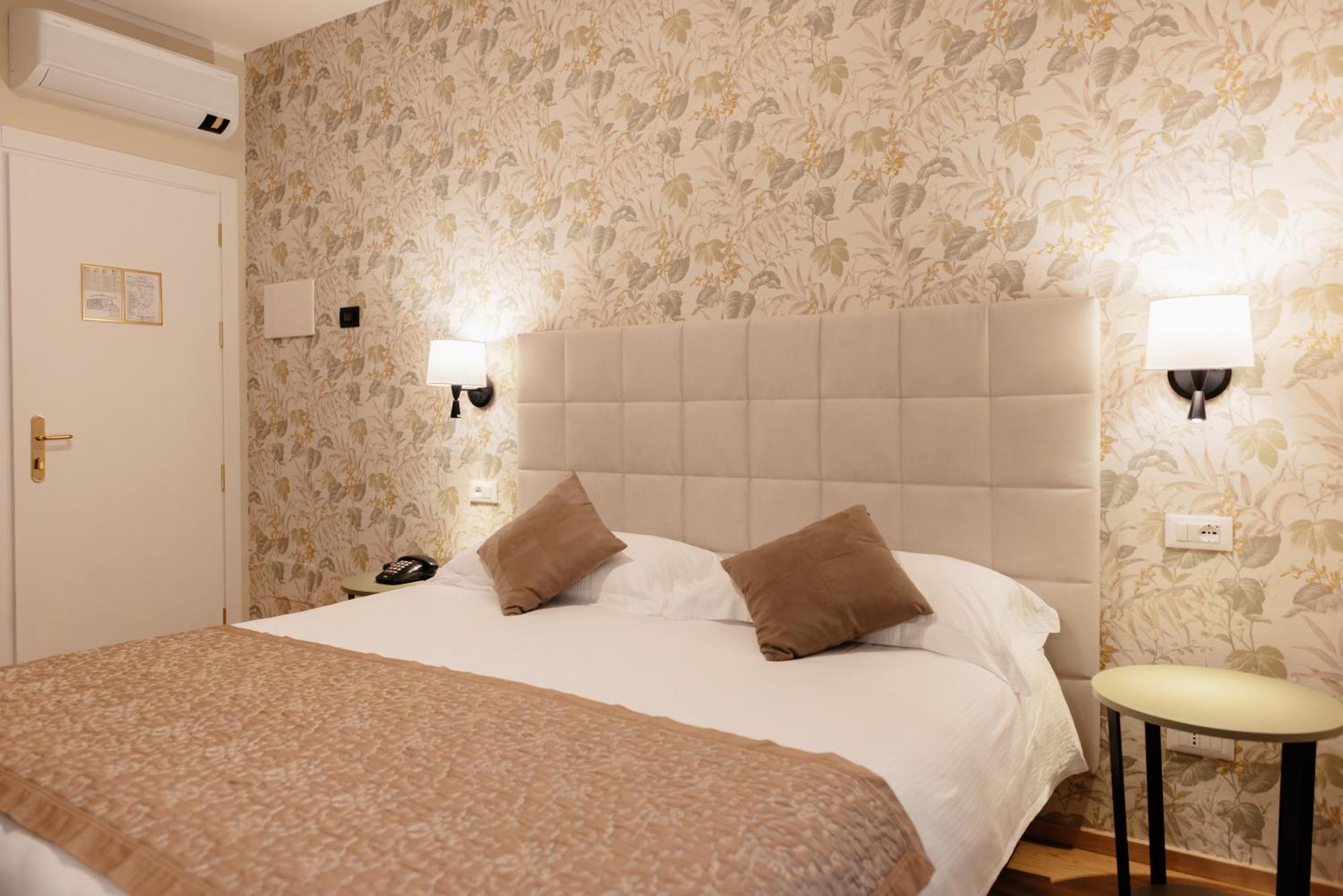 Hotel Due Palme Mergozzo Eksteriør billede